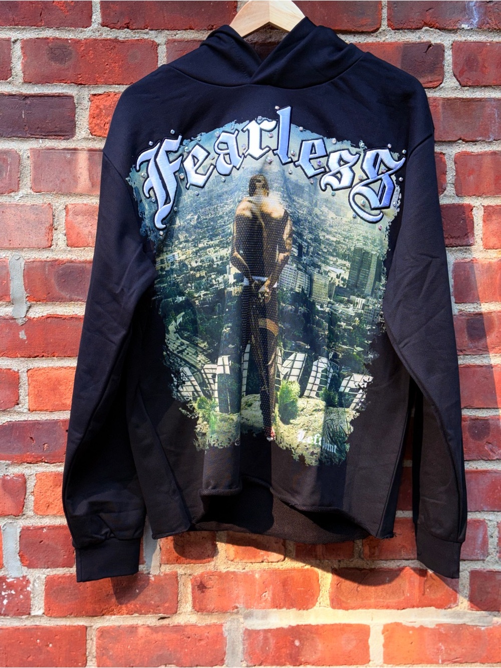 Left point Italy men’s black fearless hoodie size large new with tags